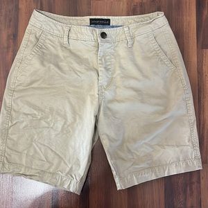 Aeropostale shorts. Men’s size 29. Tan colored. Great condition